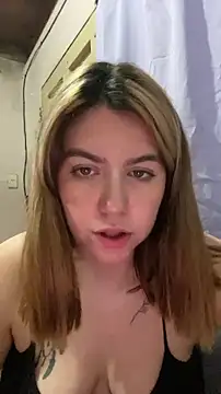חדר צ'אט בשידור חי של Canddygate