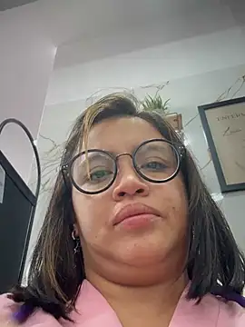 Melany-1 Live Chatraum