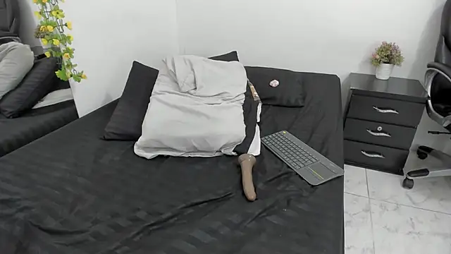 esmeralda_jenn11 – live chatrum