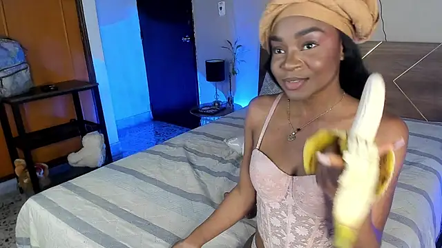 BritanySantos19's Live Chat Room