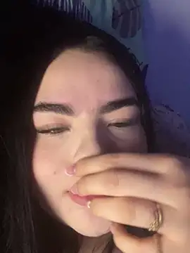 Pokój czatu na żywo – Angelica_big69