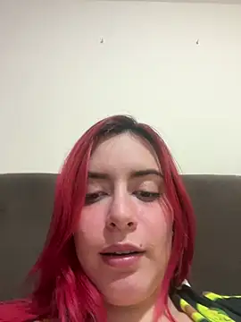 Soffi_hoot Adlı Modelin Canlı Sohbet Odası