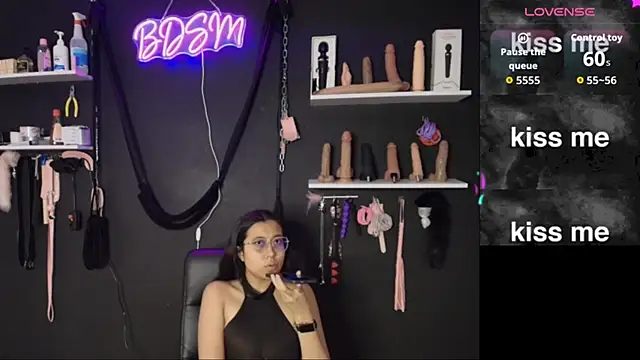 Bilik Sembang Langsung MissVicky_SlaveLiah_BDSM