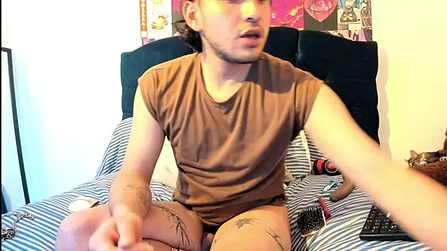 Seks show uživo modela ZOREN33 na kameri
