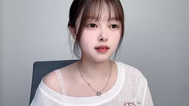 Živá chatovací místnost Winnie005