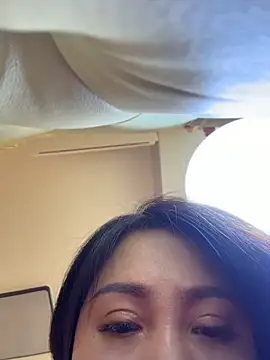 Chat soba uživo modela fenger88