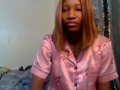 Brooklyn_ebonyn Live-seksikameraesitys