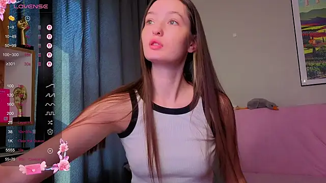 חדר צ'אט בשידור חי של fairyylinaa