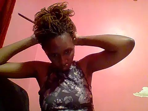 Ebony_Africa1 Adlı Modelin Canlı Sohbet Odası