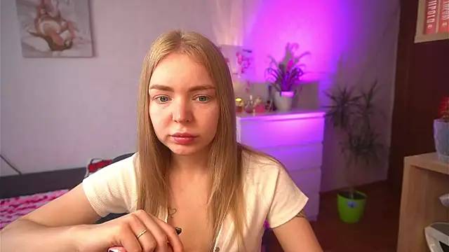 Emilyemmi élő chatszobája