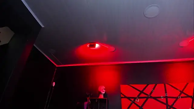 ScarletWais – Naživo chatovacia miestnosť