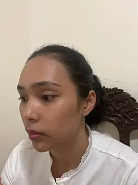 aeeeyya – live chatrum