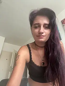 Živá chatovací místnost Amaii_official