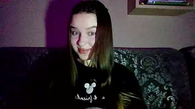 Chat soba uživo modela EmberSoul