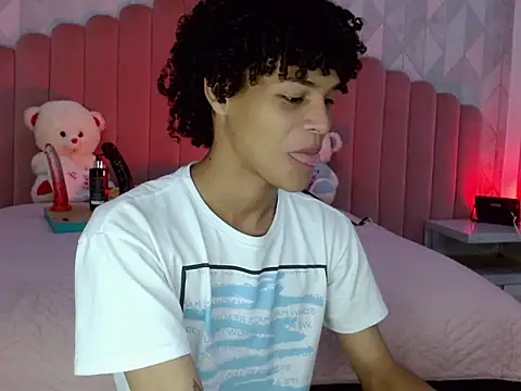 MatewHottxxx's Live Sex Cam Show