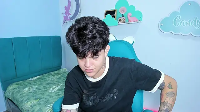 nataly_0303 现场聊天室