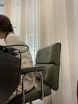 Chat soba uživo modela Zoe-520