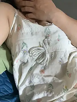 ห้องแชทสดของ Lylalaa