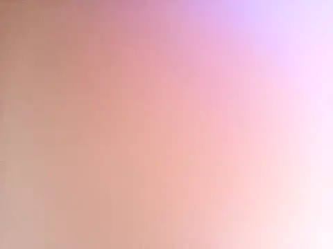 Živá chatovací místnost Quee_Quee
