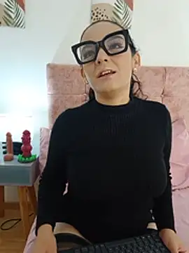 Živá chatovací místnost VictoriaLuxx_