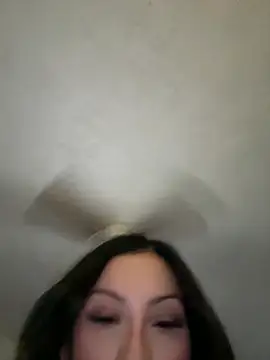 carmenbabyluv's Live Chat Room