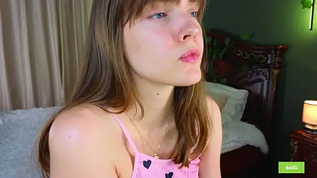 Aurora_vale's Live Chat Room