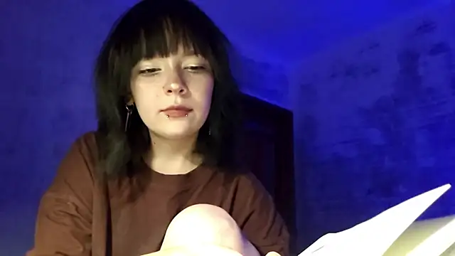 Živá chatovací místnost YunLettinga
