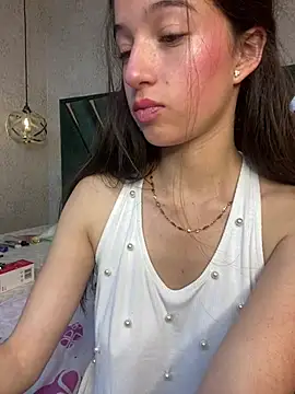 aly_16 – live chatrum