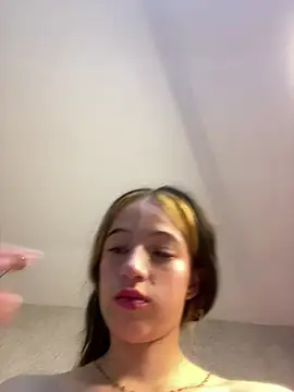 aly_16 – Naživo chatovacia miestnosť