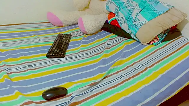 dulce18-pussy Live Chatraum