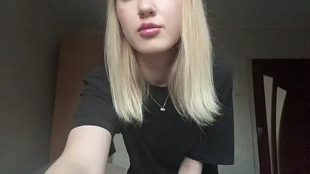 ArianneQuilantang's Live Chat Room