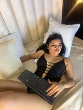 Aprilrose_ Live Chatraum