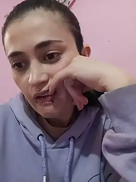 Phòng Chat Trực Tiếp Belle-Eva