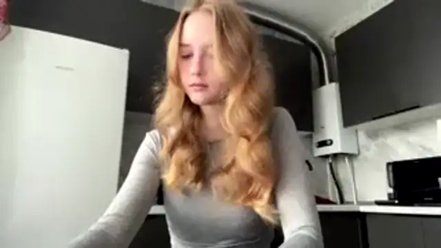 Živá chatovací místnost LuiseFurbeck