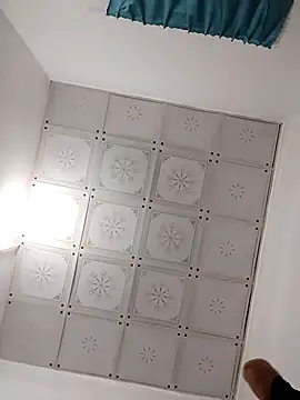 Sala de chat en directo de -Nani_