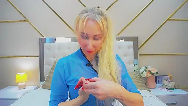 KissDreamm Live Sex Cam-Show