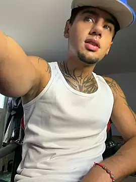 Adam_hot8 Webcam show