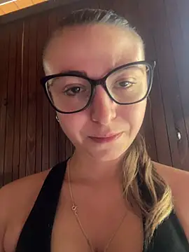 Živá chatovací místnost Jeni-angel
