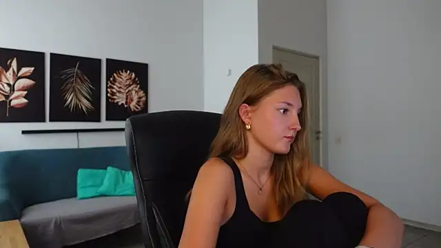 Lana_Jewel's Live Chat Room