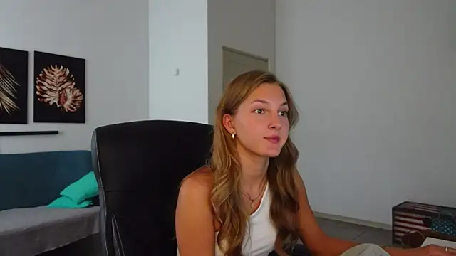 Lana_Jewel Live chatroom