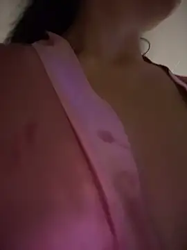 Chat soba uživo modela HeyScarletXXX