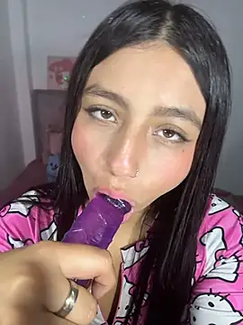 ห้องแชทสดของ Eimy_Bloom_