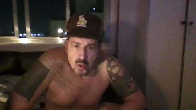 Živá kamerová sex show DaddyCloudLatin