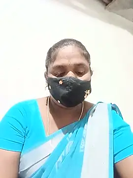 Tamil-Nandhini's Live Chat Room