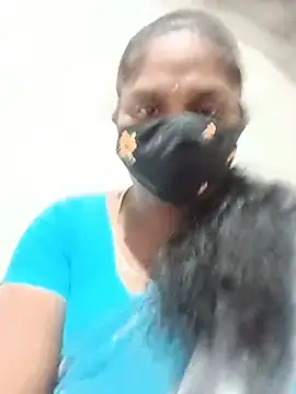 Živá chatovací místnost Tamil-Nandhini