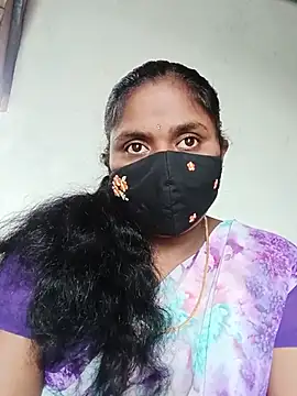 Tamil-Nandhini Live Chatraum