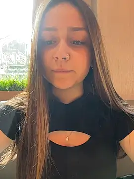 הופעת סקס קאם בשידור חי של EvelynFly