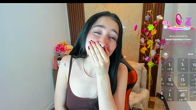 Živá chatovací místnost Ayla_min