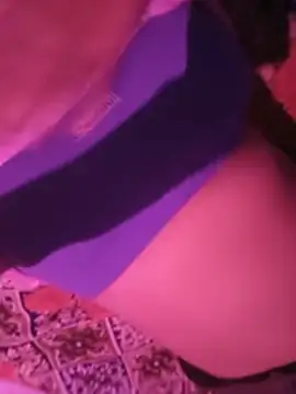 Sala de chat en directo de Elina_couple_