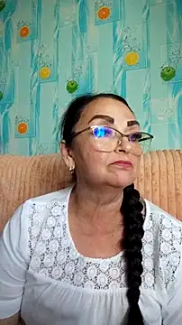 Seks show uživo modela moonmuse505 na kameri